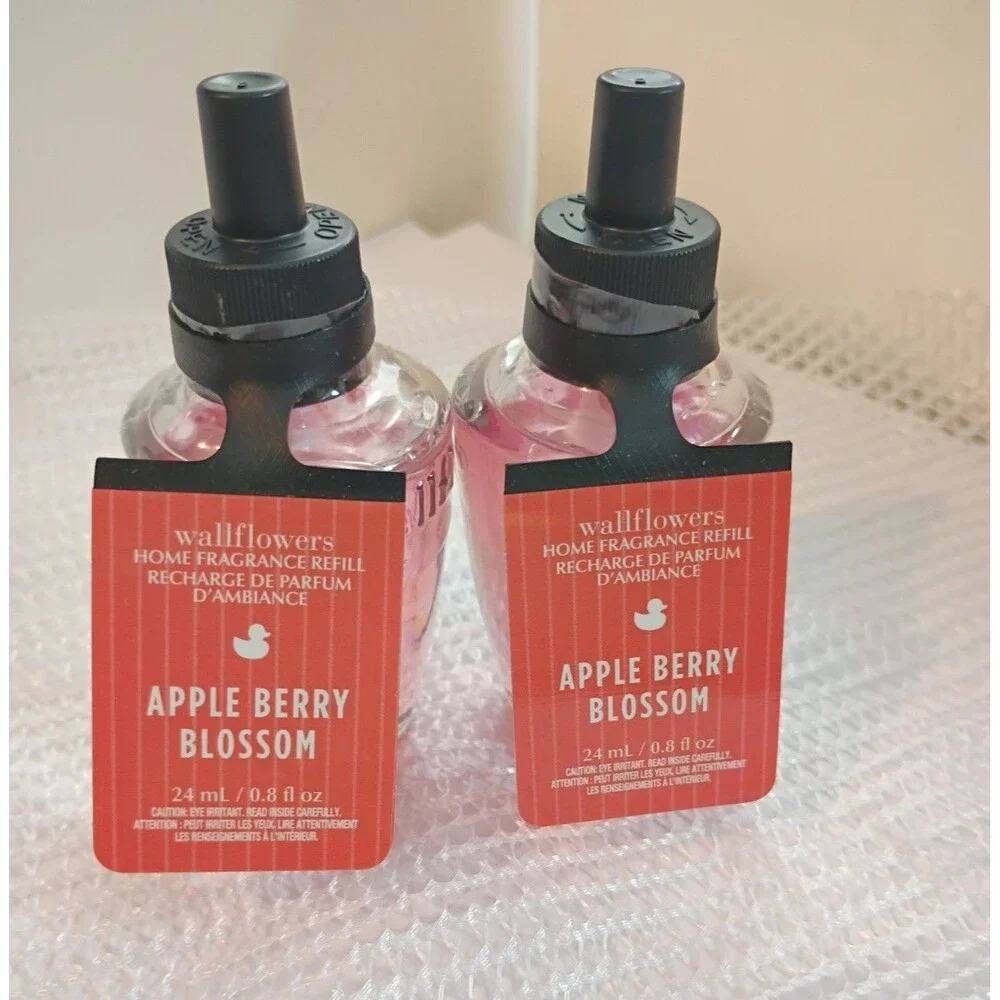 Pair Of 2 New Bath & Body Works Wallflower Refills APPLE BERRY BLOSSOM